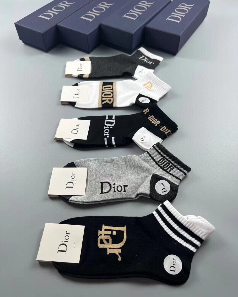 DIOR